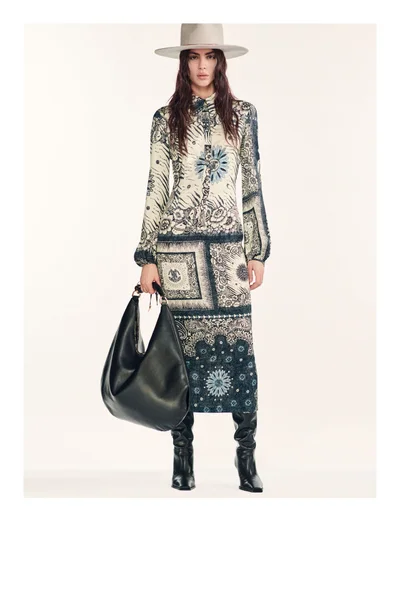 Look 32